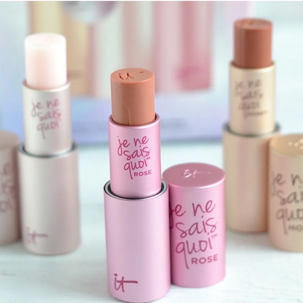 ♣️🌙It Cosmetics Je Ne Sais Quoi Rose Lip Treatment